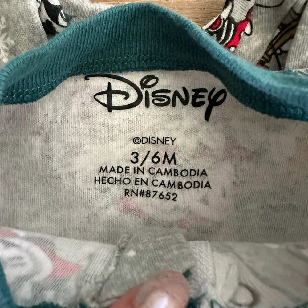 Disney Kids Gray Holiday Mickey & Friends Matching Pajama Set